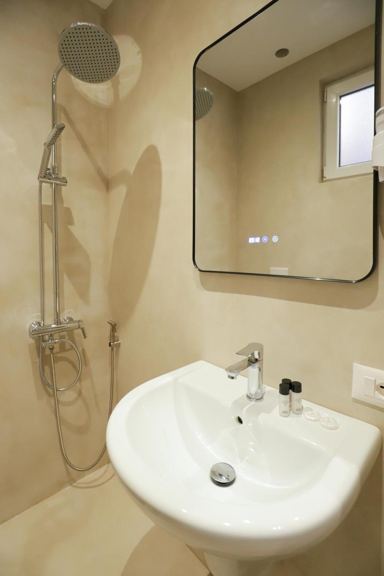 Hotel Relax Center