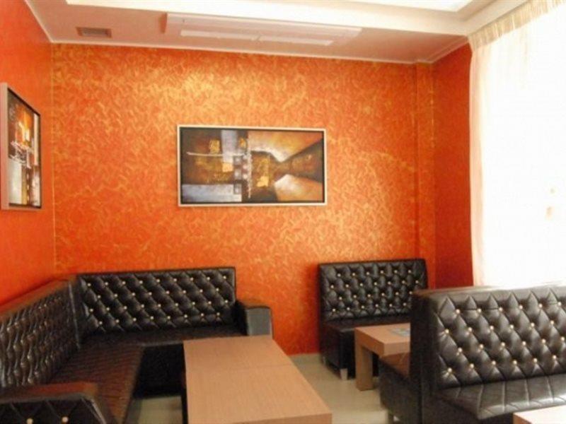 Hotel Relax Center 3*